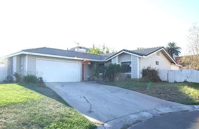 4274 Ute Pl - 4274 Ute Place, Riverside, CA 92505