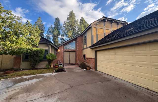 Photo of 3 BEDROOM WITH POOL IN MESA NEAR 202