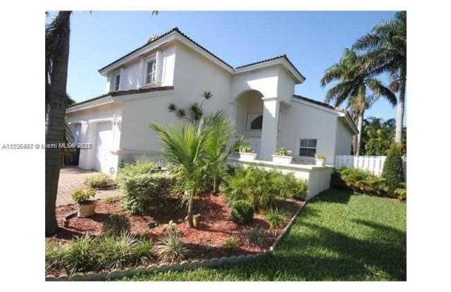 4821 SW 34th Ter - 4821 Southwest 34th Terrace, Hollywood, FL 33312