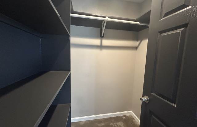 16-2106 Silversword Drive