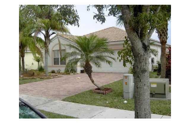 20822 NW 14th Ct - 20822 NW 14th St, Pembroke Pines, FL 33029