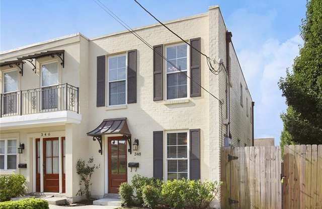 Photo of 348 West Robert E Lee Boulevard