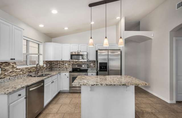 Charming 4-Bedroom Home in Prime Chandler Area