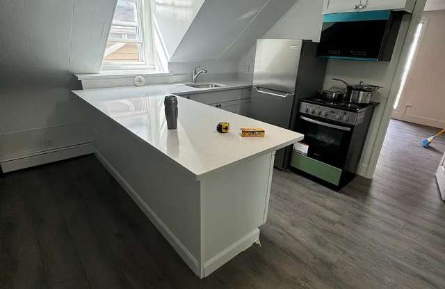 100-102 Princeton St.