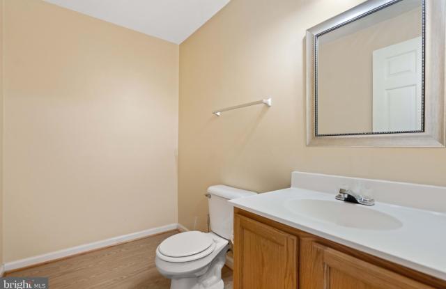 2568 SYLVAN MOOR LANE