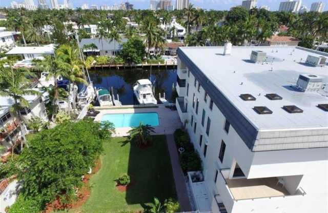 76 Isle Of Venice Dr