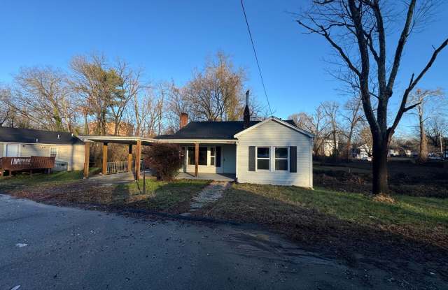 Charming Renovated Ranch Home in the Heart of Statesville