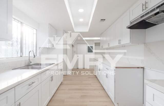 6221 Fishburn Avenue