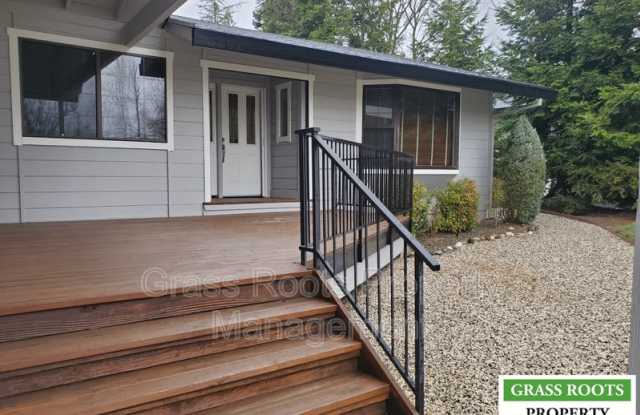 Photo of 18250 Lake Forest Drive