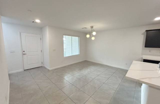 3447 Grecian Queen Avenue