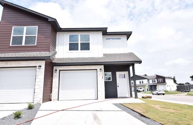1903 Allie Way