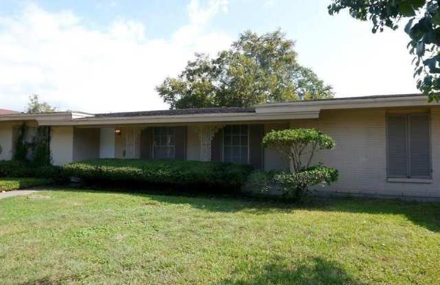 449 Parade Drive