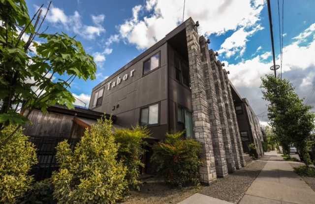 2-Bedroom Townhouse-Style Apt Home! - 15 Northeast 57th Avenue, Portland, OR 97215