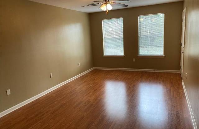 440 S MILITARY Road 6