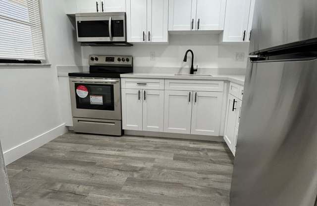 8875 Fontainebleau Blvd.#201