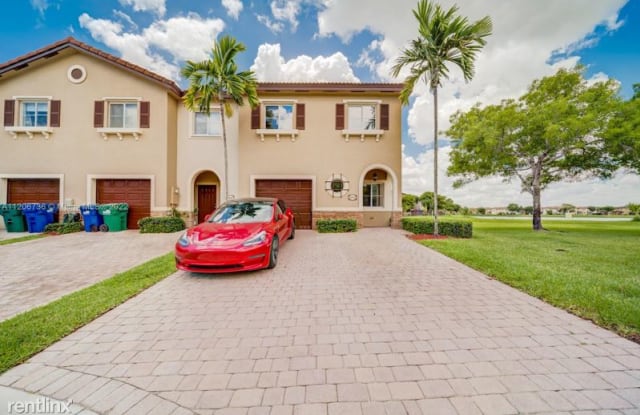 8946 sw 223rd ter - 8946 SW 223rd Ter, Cutler Bay, FL 33190