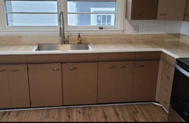 Photo of 925 Calvert Street