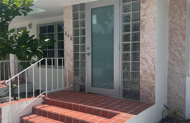 Photo of 440 NE 63rd St