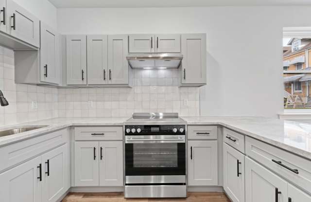 Photo of Luxury 1 and 2 bedrooms