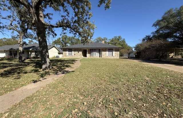 Photo of 2007 Southwood Drive