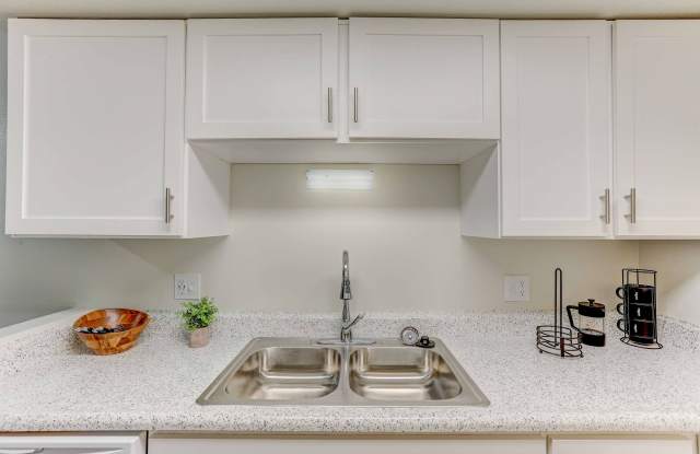 Summit View Village Apartments