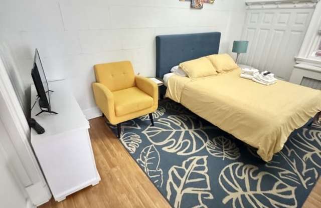 712 n Arther Ashe blvd