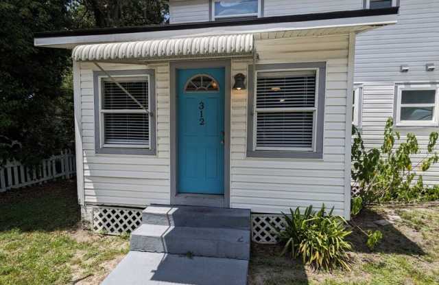 312 S Alabama Ave.