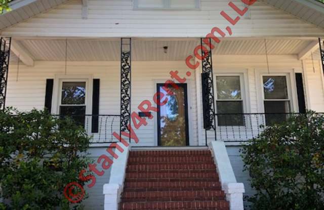 Photo of 606 N 3rd St