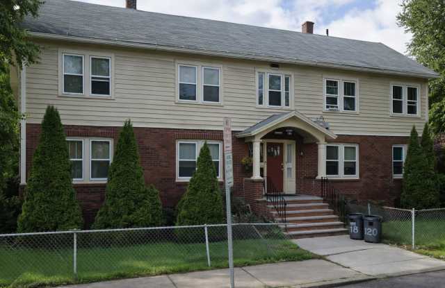 Photo of 400 Bellevue Avenue - 1