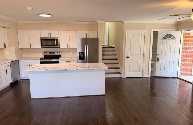 21184 COLTON POINT Road