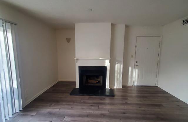 Amberwood Apartments