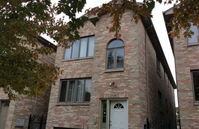Photo of 2729 W 37TH Place