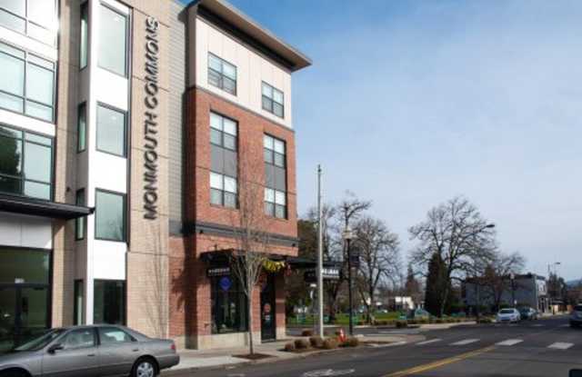 COME BE A PART OF THE MONMOUTH COMMONS EXPERIENCE!