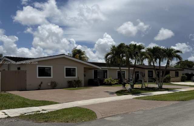 9800 SW 12th Ter