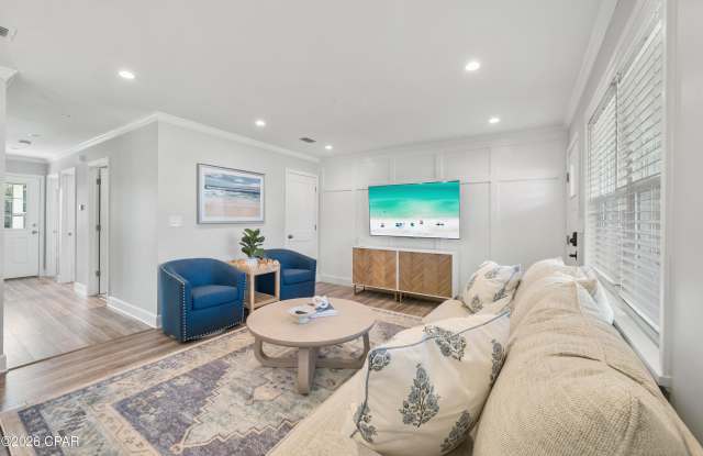 121 Lakeside Circle unit: A