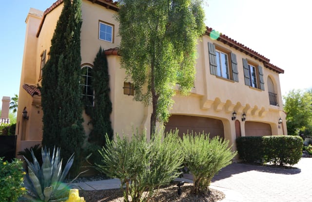 1816 Pintura Circle W