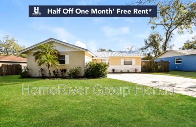 527 Robin Hill Cir