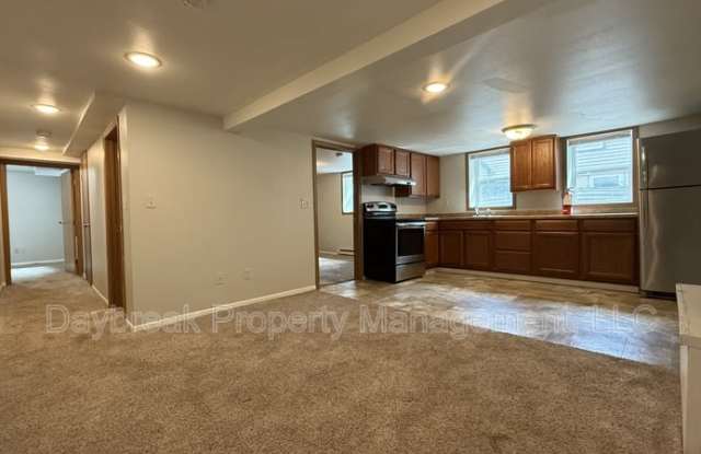 1235 11 1/2 Street North - 1