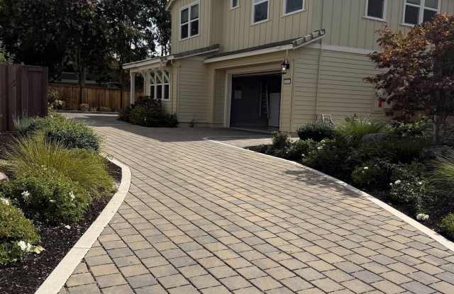 Photo of 110 Julia Loop