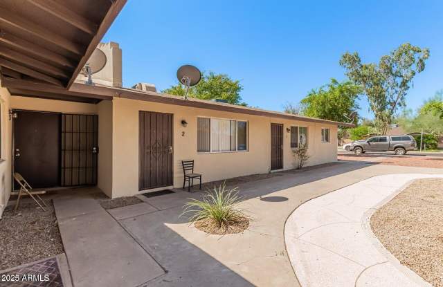 2235 N 28th Street unit: Apt 2