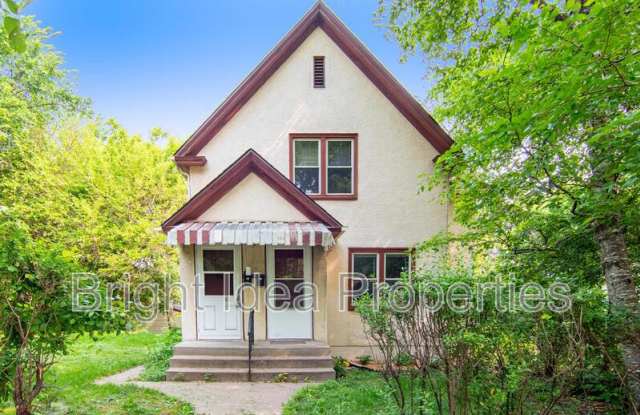 83 Winona Street East