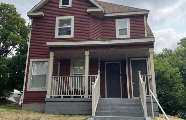 722 Paris Avenue Southeast