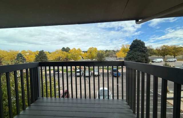 5042 El Camino Drive