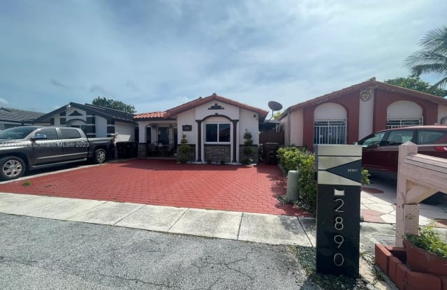 2890 W 75th Ter - 2890 West 75th Terrace, Hialeah, FL 33018