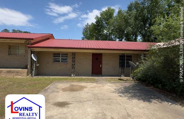 1905-D Seminole Drive