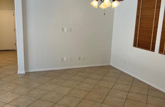 1929 East Ivanhoe Street