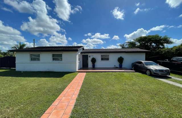 3315 Sw 127th Ct - 3315 Southwest 127th Court, Tamiami, FL 33175