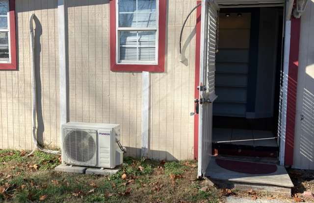 Efficiency Apartment Close to UNCA