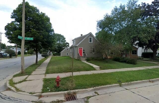 4376 N 65th St - 4376 North 65th Street, Milwaukee, WI 53216