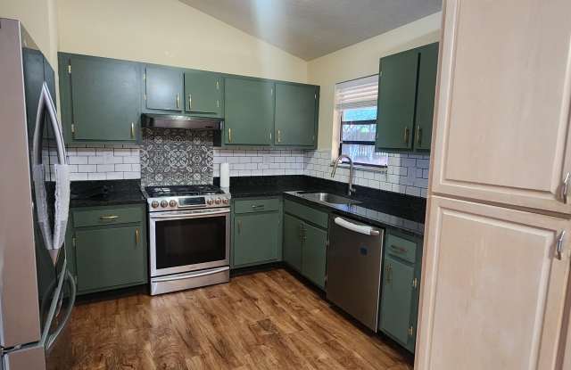 2924 Northwest 76th Terrace